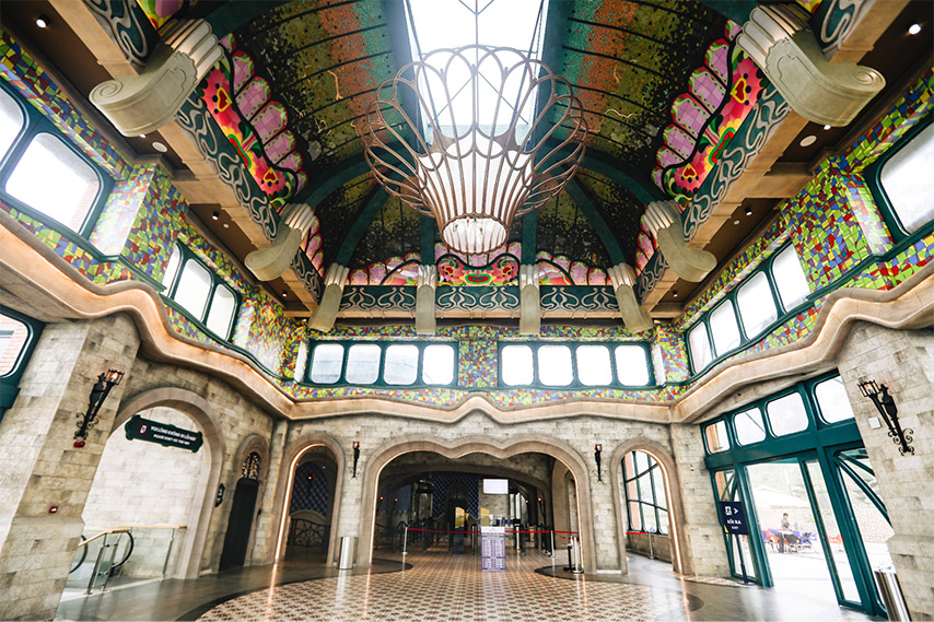 Kiến trúc tuyệt đẹp của đại sảnh nhà ga Vân Sơn